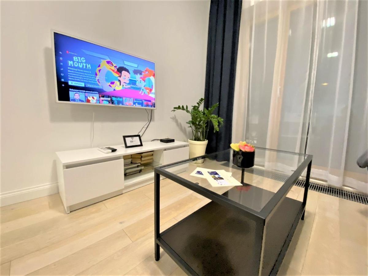 Exclusive 2Br! Apartment In Center +Netflix +Gym ワルシャワ エクステリア 写真