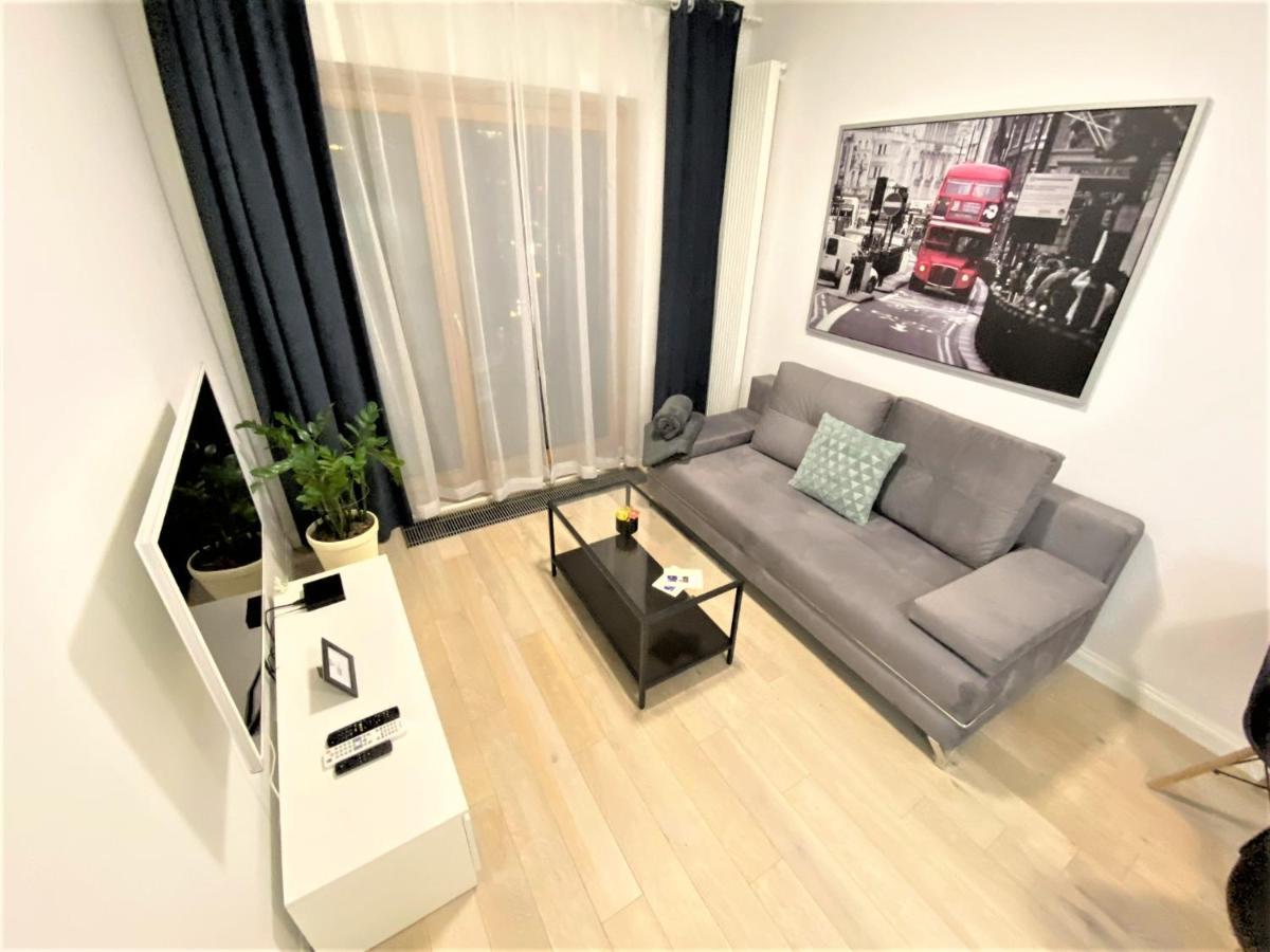 Exclusive 2Br! Apartment In Center +Netflix +Gym ワルシャワ エクステリア 写真
