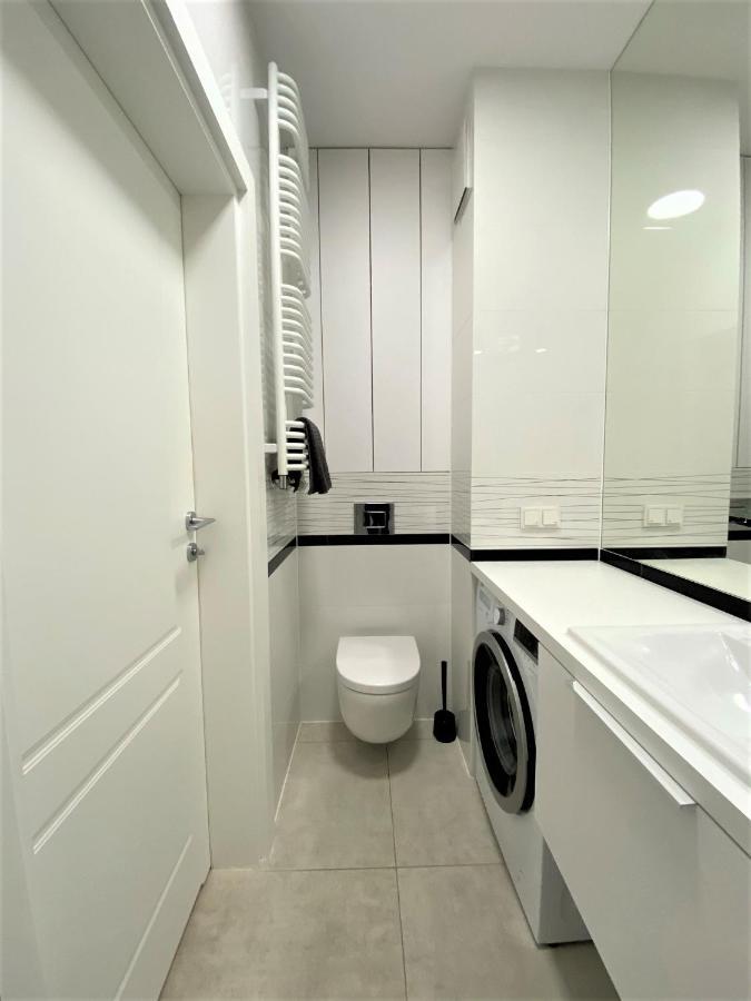 Exclusive 2Br! Apartment In Center +Netflix +Gym ワルシャワ エクステリア 写真