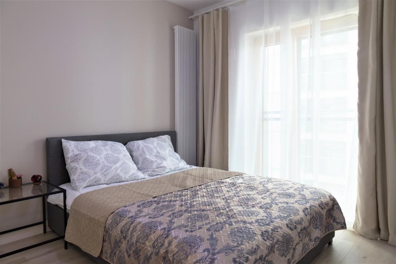 Exclusive 2Br! Apartment In Center +Netflix +Gym ワルシャワ エクステリア 写真
